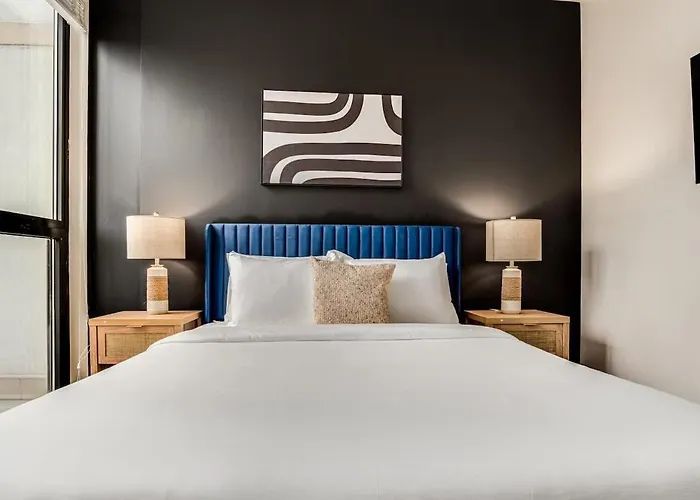 Boulevard Walk Everywhere 5 Mins To Magnificent Mile River North 05 * Chicago