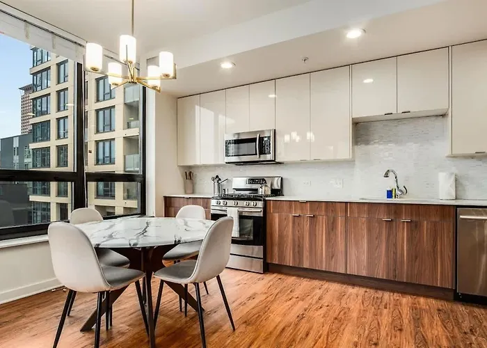 Boulevard Walk Everywhere 5 Mins To Magnificent Mile River North 05 Chicago