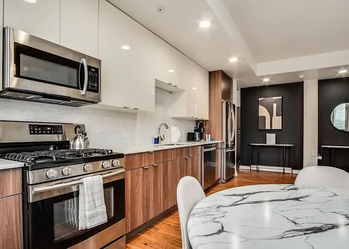 Boulevard Walk Everywhere 5 Mins To Magnificent Mile River North 05 * Chicago